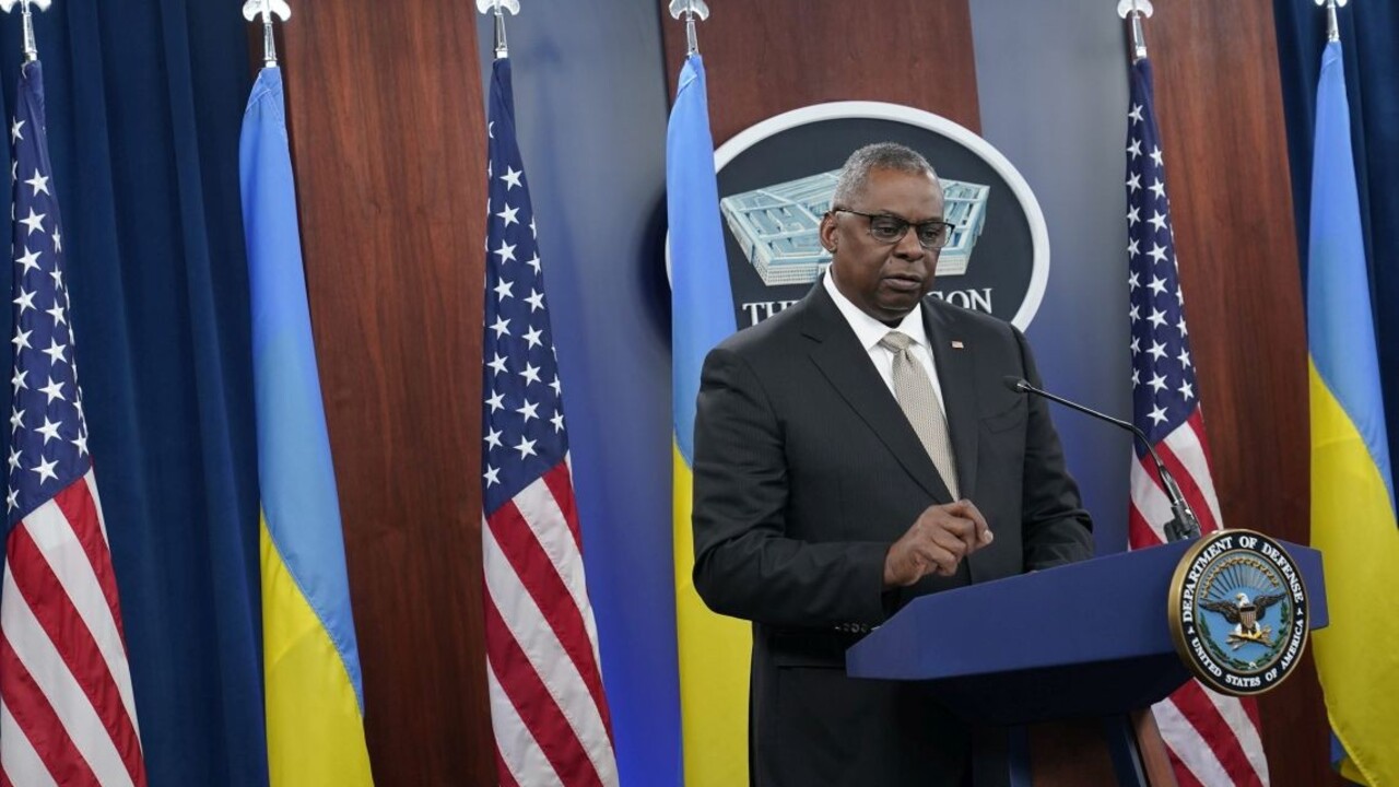 Šéf Pentagónu ostro kritizoval Rusko: Vojnou na Ukrajine nám ukazuje svet tyranie a nepokojov