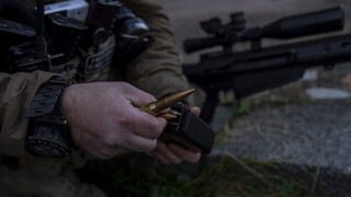 Šéf britskej kriminálky varoval: Zbrane dodávané Ukrajine môžu ukoristiť teroristi