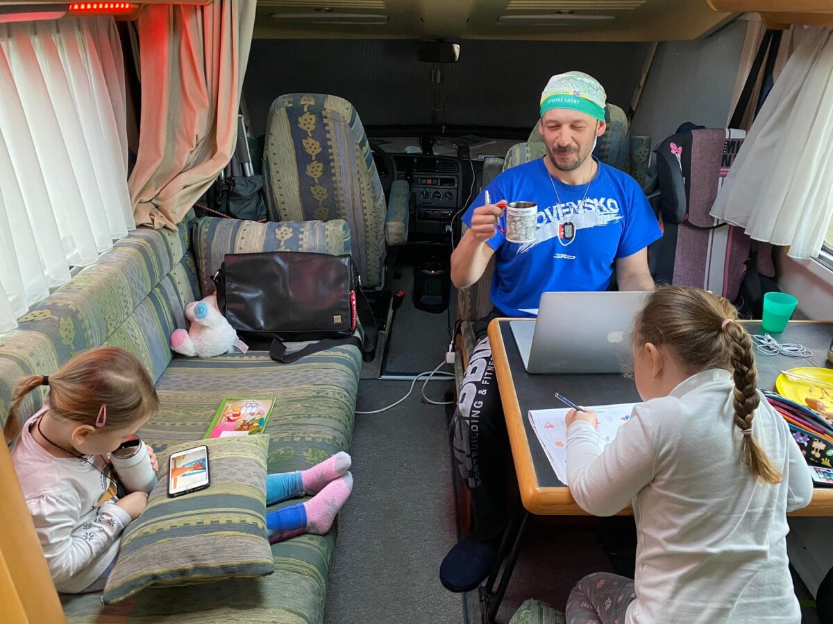 Home office v karavane