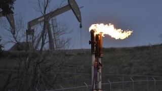 Bloomberg: Ukrajina sa chystá zdražiť tranzit ropy pre Maďarsko a Slovensko