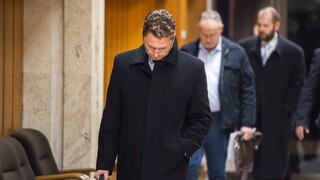 Vláda a lekári sa opäť nedohodli, rokovania budú pokračovať v utorok