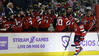 NHL: Tatar stretil štvrtý gól v sezóne, Devils víťazstvom vyrovnali klubový rekord