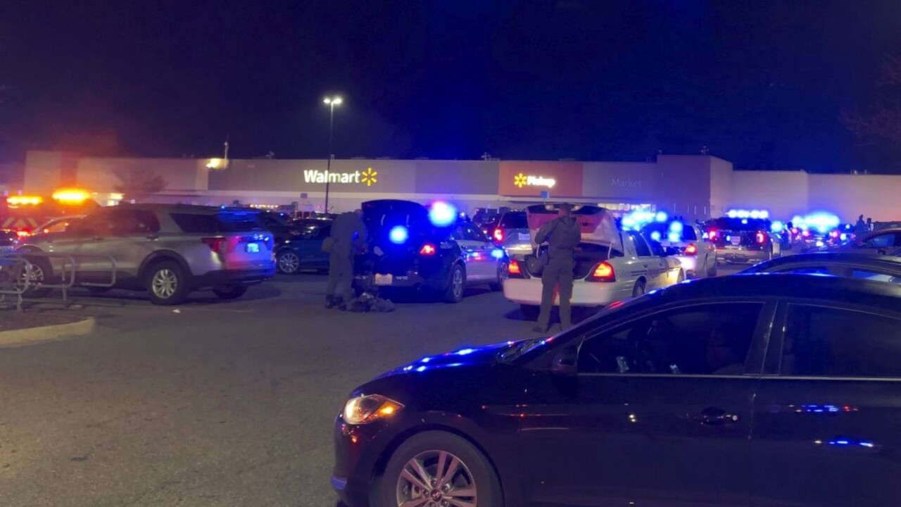 V americkom supermarkete došlo k masovej streľbe. Zahynulo sedem ľudí, strelcom bol manažér predajne