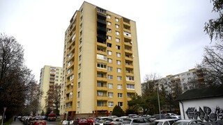 Obyvatelia bytovky v Prešove by sa po požiari mohli vrátiť do svojich bytov do konca týždňa
