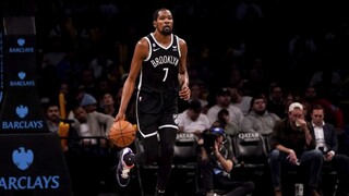 NBA: Durant prispel takmer 50 bodmi k triumfu Brooklynu, Porzingis zaznamenal kariérnych 41