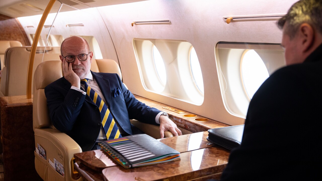 Rusko sa pokúša na Ukrajine o humanitárnu pohromu, tvrdí Káčer. Podľa neho sa mu to nepodarí