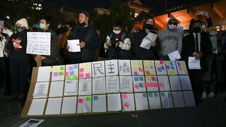 Nepokoje v Číne pokračujú, protestujúci po novom žiadajú aj politické slobody