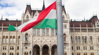 Európska komisia zmrazila Maďarsku eurofondy vo výške takmer 8 miliárd eur