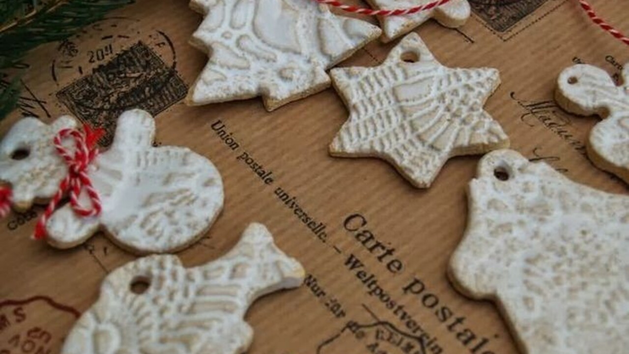 Vyskúšajte studený porcelán: Ozdoby na stromček dokážete vyrobiť zo škrobu a sódy