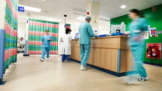 Hazard so zdravím Slovákov? Lekári varujú pred izoláciou a odmietnutím globálnych pravidiel WHO