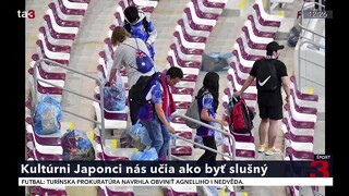 Svet s úžasom pozoruje správanie Japoncov na majstrovstvách. Po zápase pomáhajú zbierať odpadky