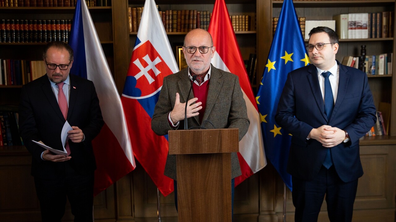 Káčer sa stretol so šéfmi diplomacií Česka a Rakúska. Diskutovali o spolupráci, migrácii aj Ukrajine