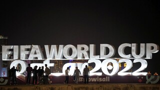 Počas MS 2022 prišiel robotník o život. Jeho smrť bola pravdepodobne spôsobená úrazom