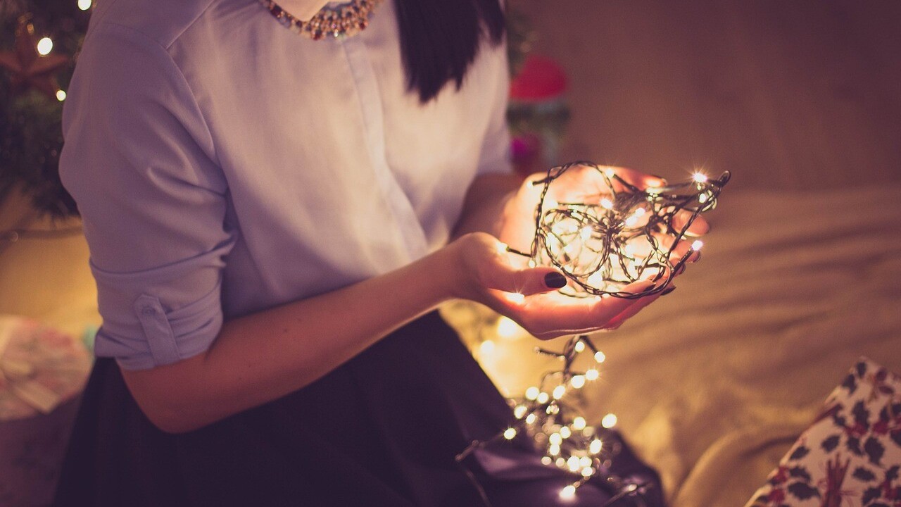 Samota cez sviatky: Plánujte program, využite technológie a nedajte smútku šancu