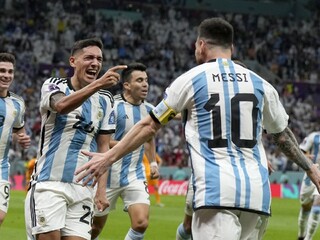 Argentína po penaltách zdolala Holandsko, postupuje do semifinále