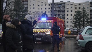 V obci neďaleko francúzskeho Lyonu vypukol požiar. Hlásia desať mŕtvych, medzi nimi aj deti