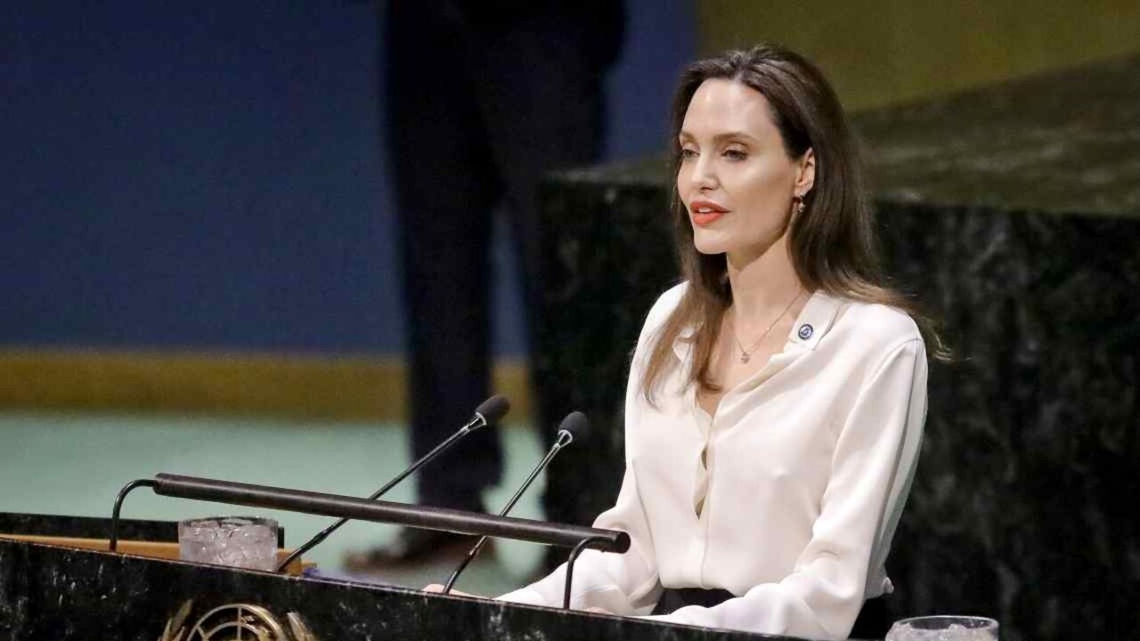 Angelina Jolieová končí ako zvláštna vyslankyňa OSN pre utečencov