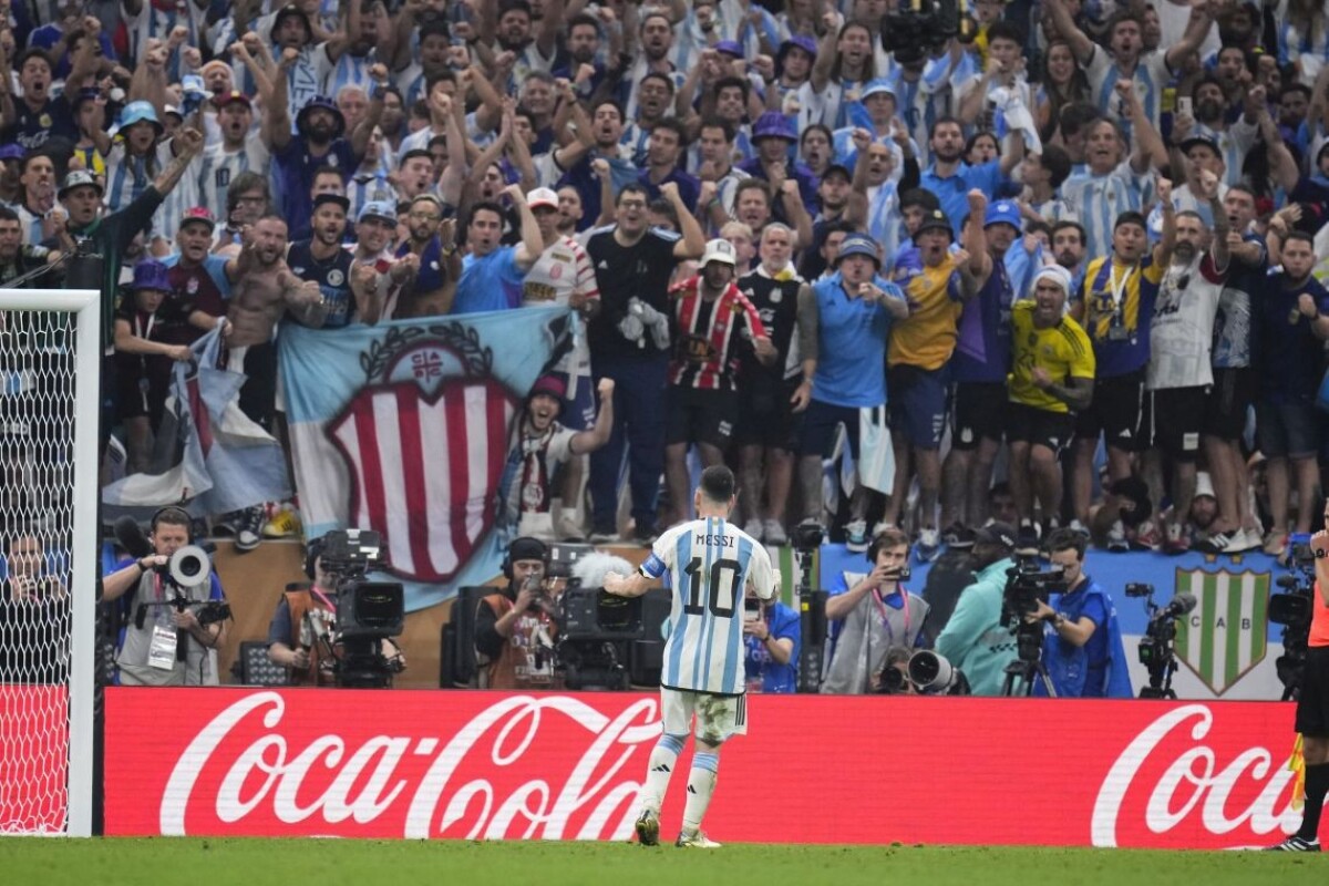 Messi oslavuje premenenú penaltu