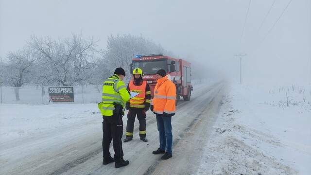 Časť českej diaľnice D6 uzavreli. Po sérii dopravných nehôd hlásia 40 zranených