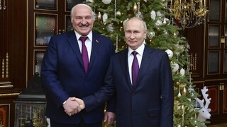 Kyjev je pripravený na čokoľvek. Stretnutie Putina a Lukašenka označil za politické divadlo