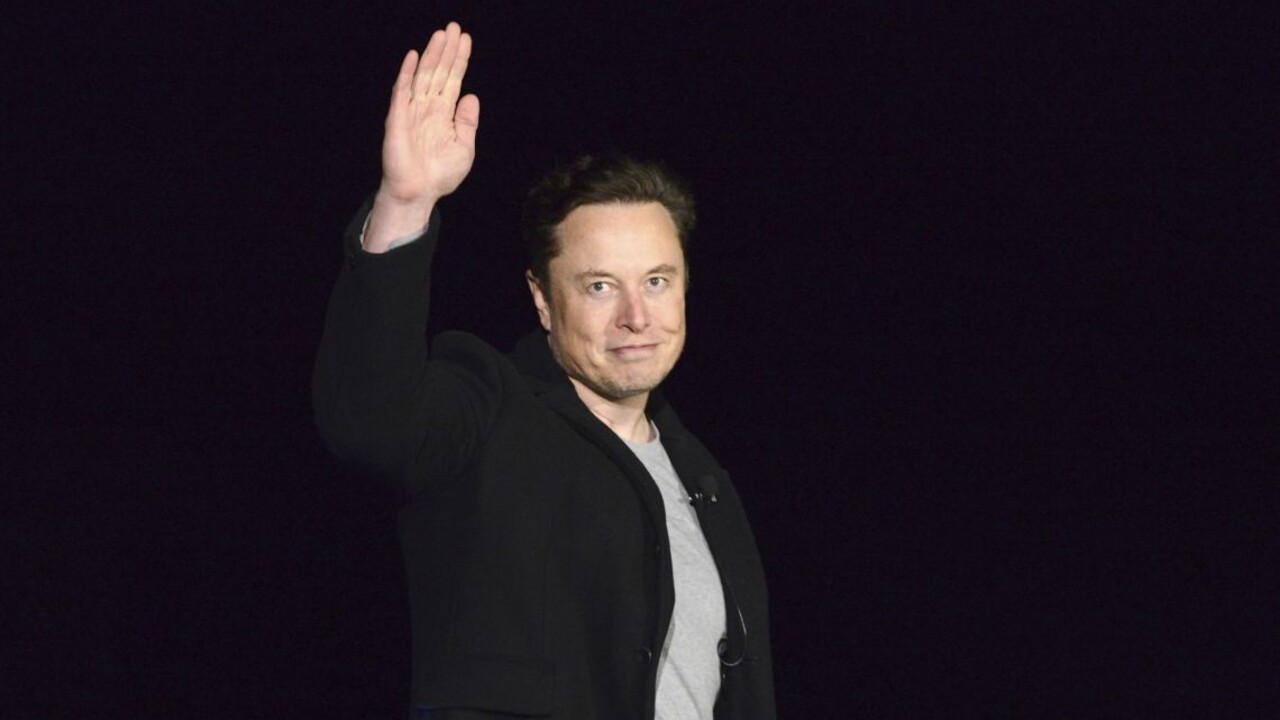 Barbar Musk? Z jeho firmy na čipy do mozgu sa ozývajú hlasy o zbabraných testoch