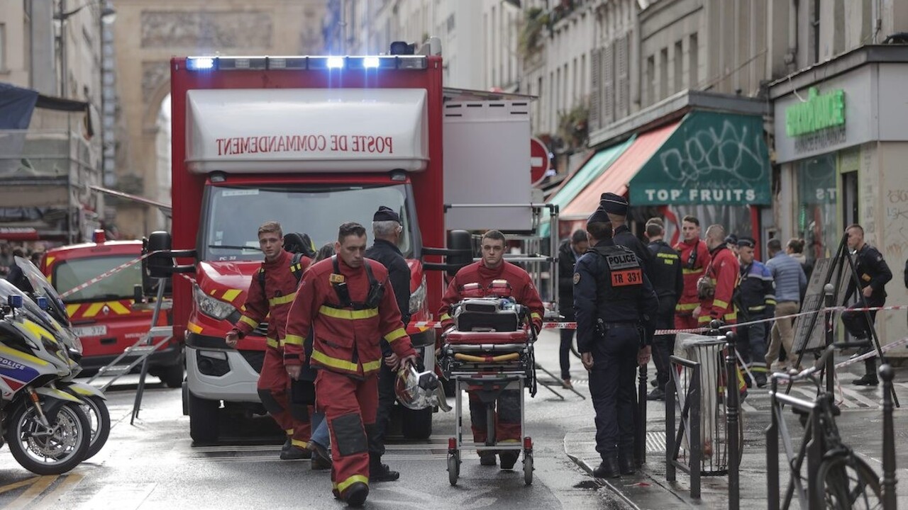 Útočníka z Paríža motivovala túžba vraždiť migrantov a cudzincov. Je v rukách odborníkov