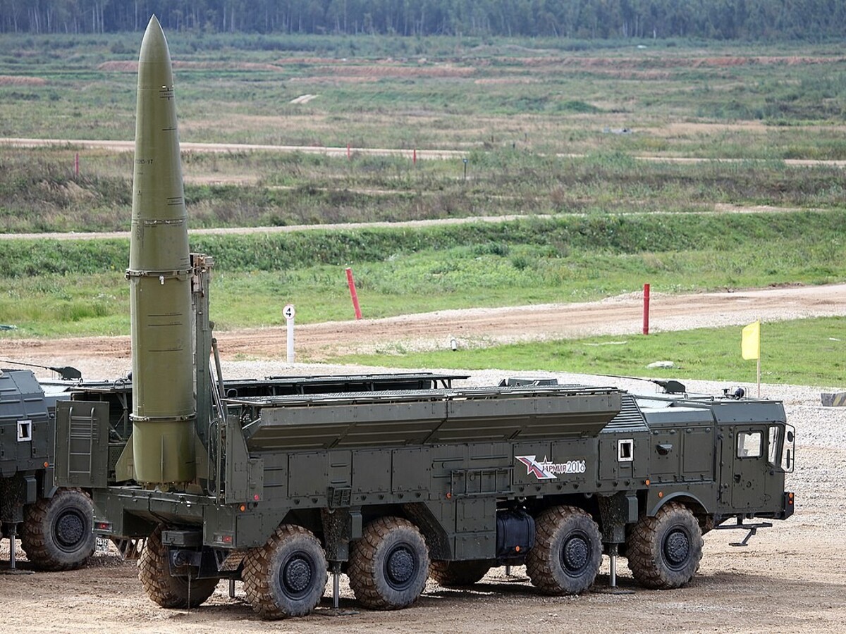 V Bielorusku už rozmiestnili ruské raketové systémy Iskander. Sú pripravené na použitie