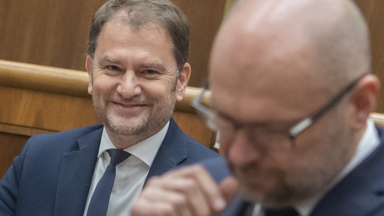 Ako si politici počínali pred pádom vlády? Udalosti najhoršie zvládol Matovič, myslia si Slováci