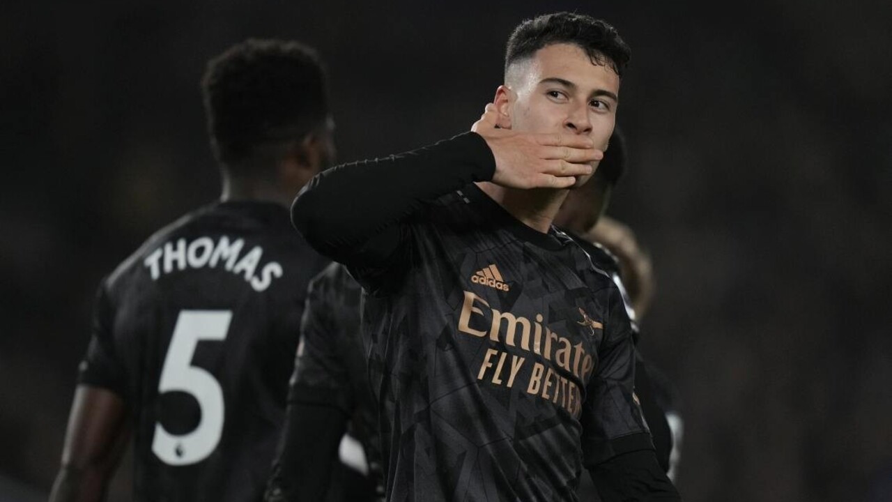 Arsenal zvýšil náskok na čele tabuľky, v Brightone zvíťazil 4:2