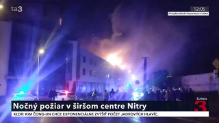 V centre Nitry počas silvestrovskej noci horelo, jedna osoba skončila v nemocnici