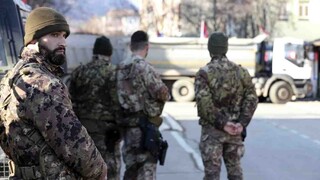 Kosovský premiér Kurtina vyzval na posilnenie mierovej misie NATO v Kosove