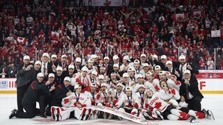 Juniorské MS v hokeji vyhrala Kanada, získala tak jubilejný titul a obhájila minuloročné prvenstvo