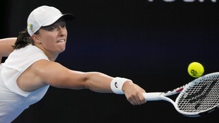 Swiateková má problémy s ramenom. 22. štart na Australian Open nepridá ani Williamsová
