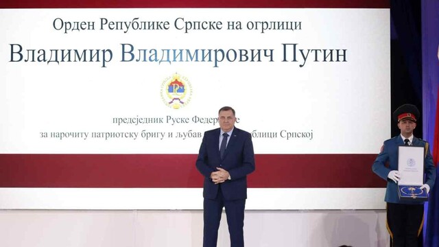 Putin dostal vyznamenanie za vlastenecký záujem a lásku, udelili mu ho bosniacki Srbi