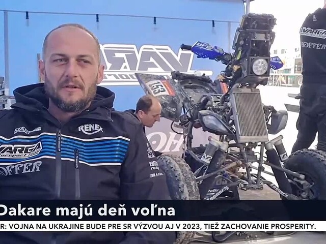 Preteky Rely Dakar postupujú do druhej polovice, jazdci si užívajú oddychový deň