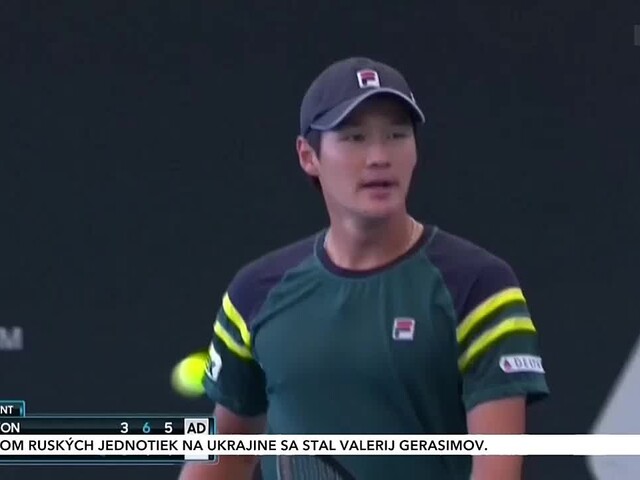 Kokkinakis je na dobrej ceste k obhajobe titulu, dvojku Carreno-Busta zastavil Soon-woo