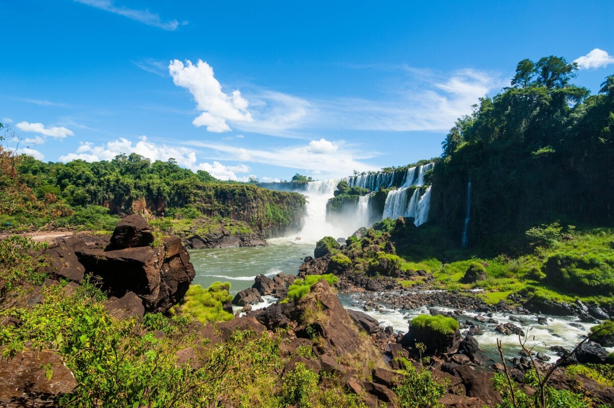 Vodopády Iguazú, Brazília a Argentína