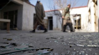 Počet obetí samovražedného útoku v Kábule stúpol na desať, vyžiadal si aj desiatky zranených