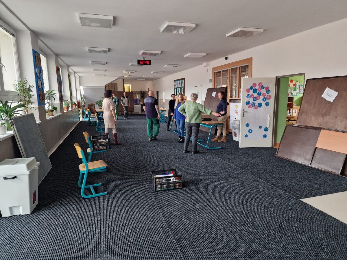 Prípravy okrskov v obci Mosty u Jablunkova