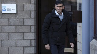 Sunak chce dodať Ukrajine tanky. O tejto ambícii informoval už aj Zelenského