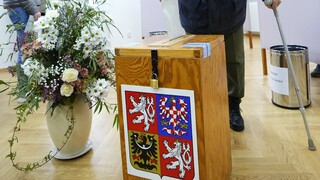 Hlasovanie v českých prezidentských voľbách na ambasáde v Kyjeve museli prerušiť. Dôvodom bol ruský útok