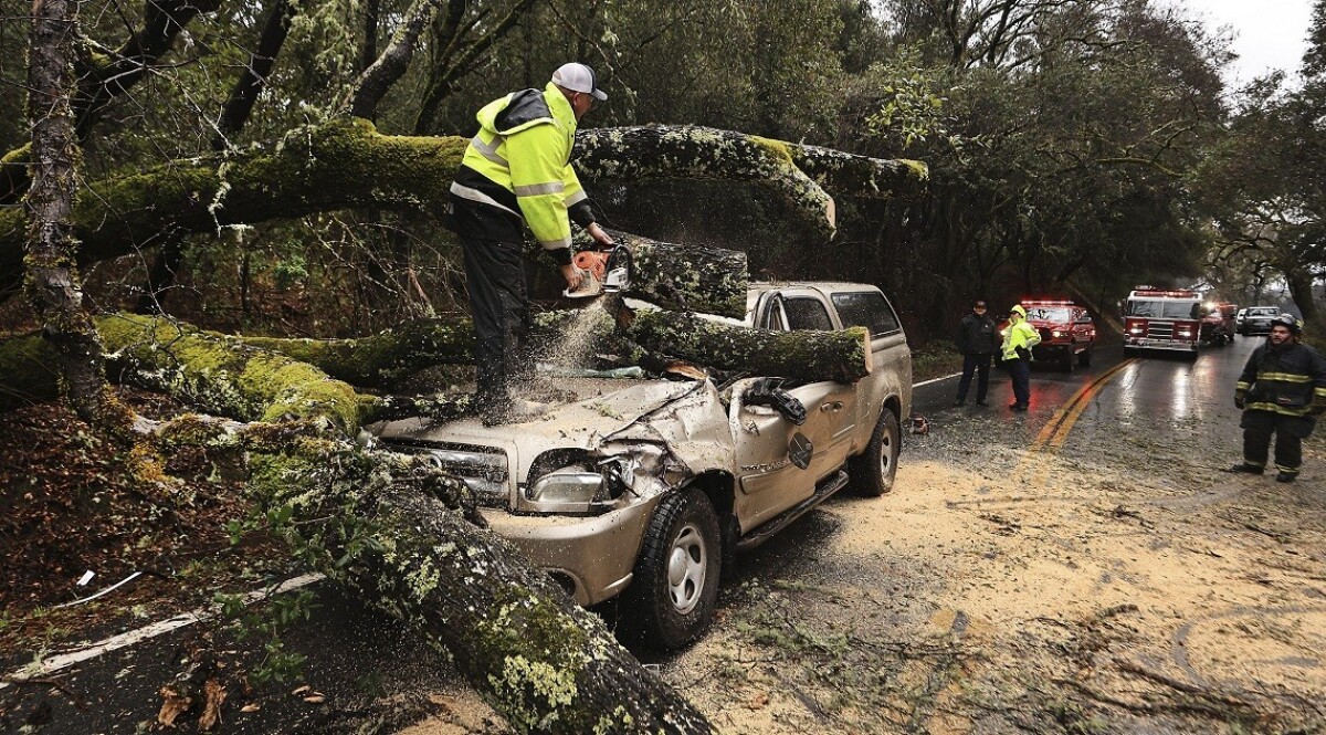Kaliforniu devastujú búrky a záplavy