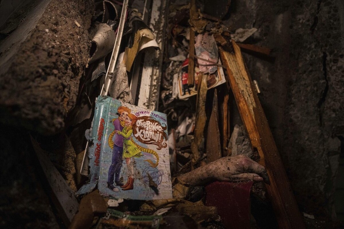 Zásah obytného domu v Dnipre ruskou raketou