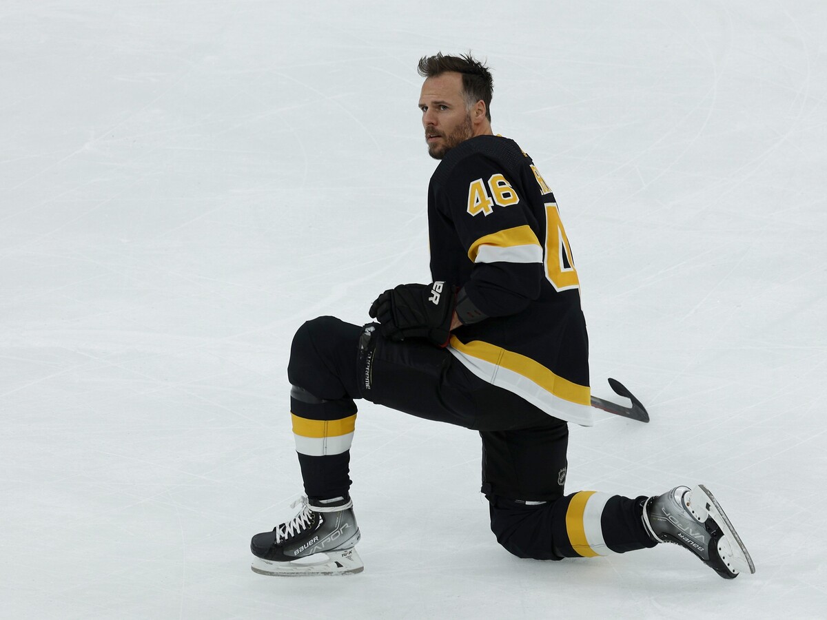 Krejčí odohral 1000. zápas v NHL. Míľnik oslávil tromi asistenciami