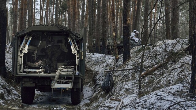 Ukrajina odrazila ruské útoky, tvrdí Kyjev. V hre je nasadenie nových tankov T-14 Armata