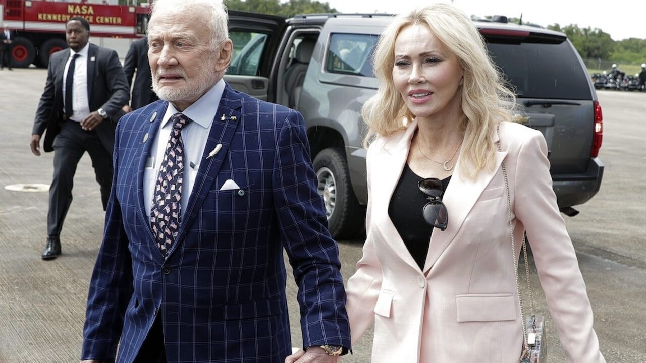 Buzz Aldrin, druhý muž na Mesiaci, oslávil 93 rokov. Tento deň využil na štvrtú svadbu