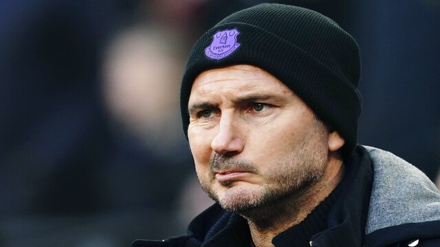 Lampard končí ako tréner Evertonu. Na lavičke vydržal rok