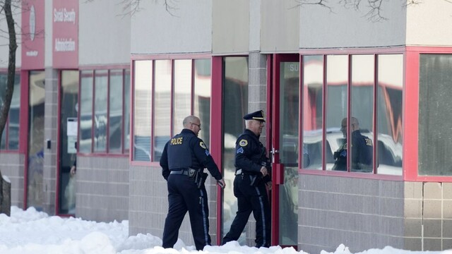 Na škole v americkom Des Moines sa strieľalo, o život prišli dvaja študenti