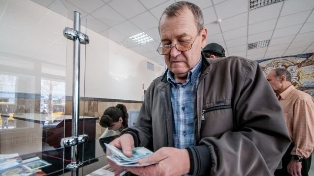 Druhý pilier má za sebou zlý rok, do mínusu sa dostali garantované i negarantované fondy