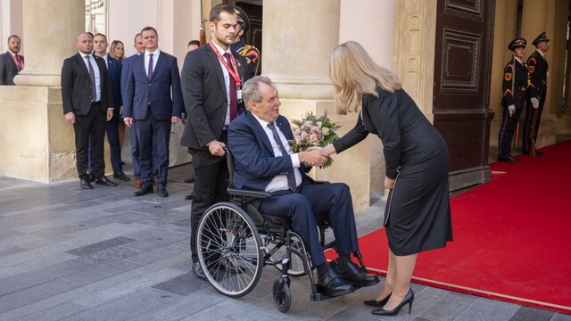 Miloš Zeman a Zuzana Čaputová na stretnutí prezidentov krajín Vyšehradskej štvorky